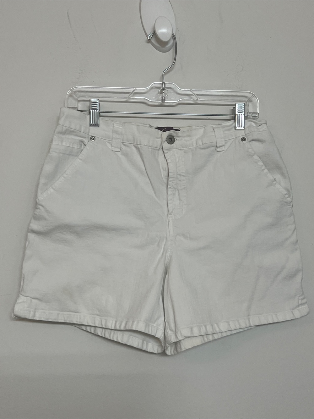 🌞 Gloria Vanderbilt White Textured Fabric shorts w/5 pocket design women size 12